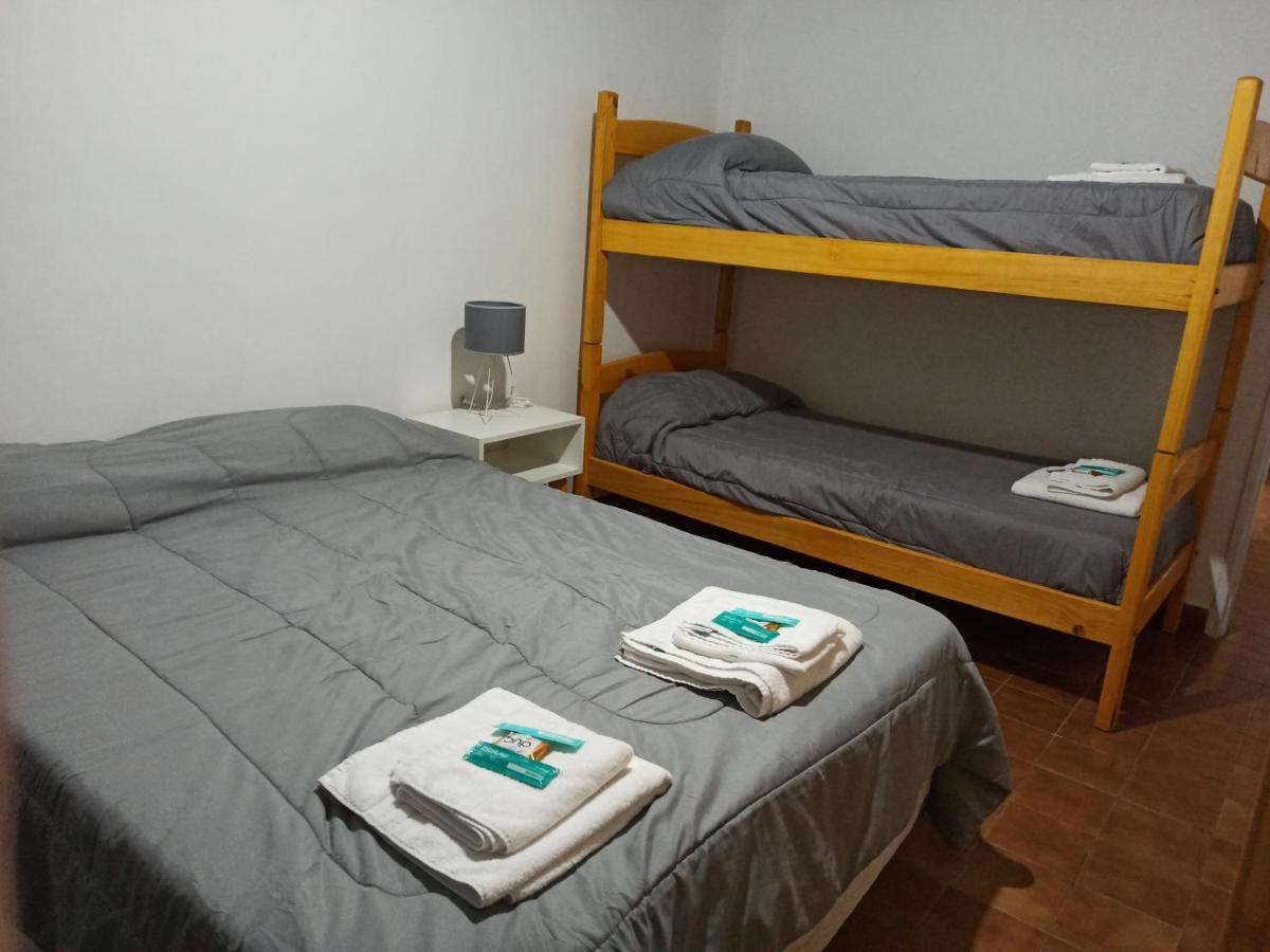El Faro Hostel Пуерто Мадрин Екстериор снимка