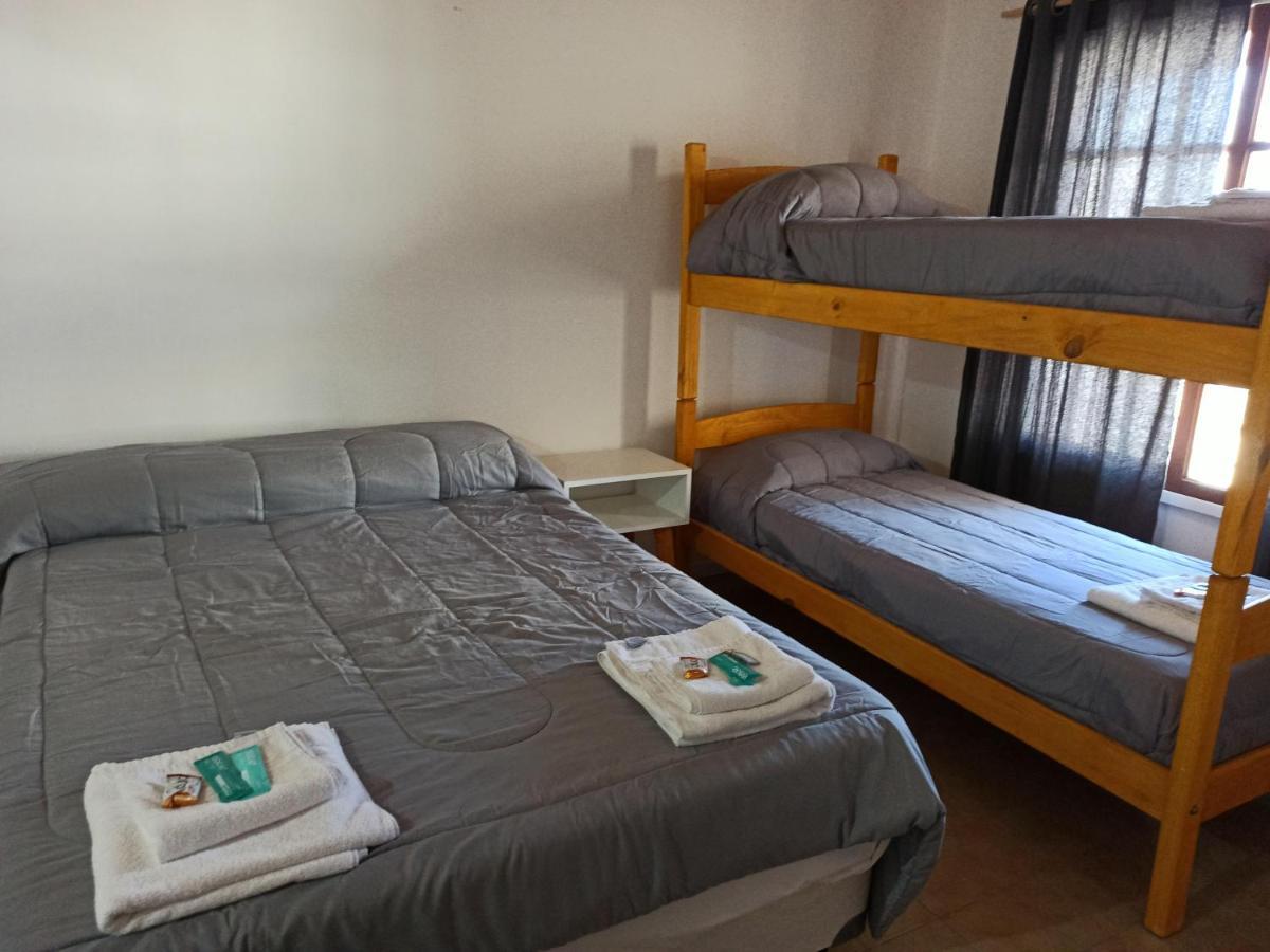 El Faro Hostel Пуерто Мадрин Екстериор снимка