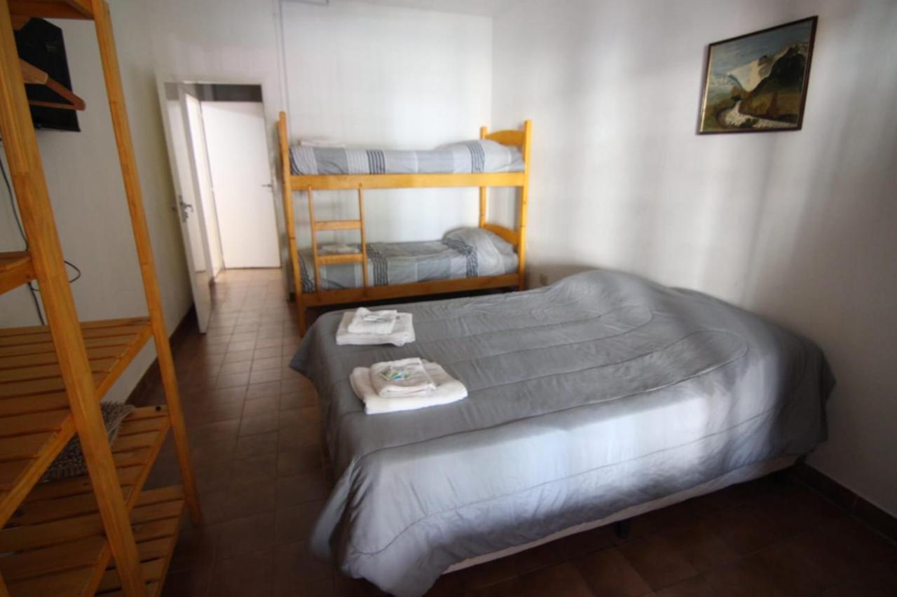 El Faro Hostel Пуерто Мадрин Екстериор снимка