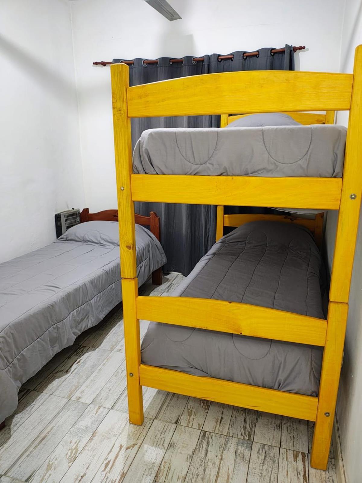 El Faro Hostel Пуерто Мадрин Екстериор снимка