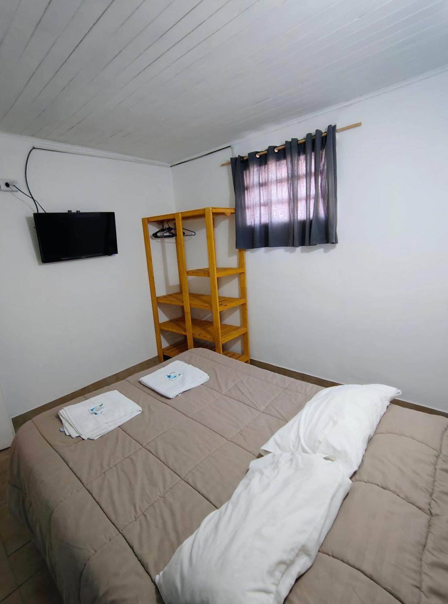 El Faro Hostel Пуерто Мадрин Екстериор снимка